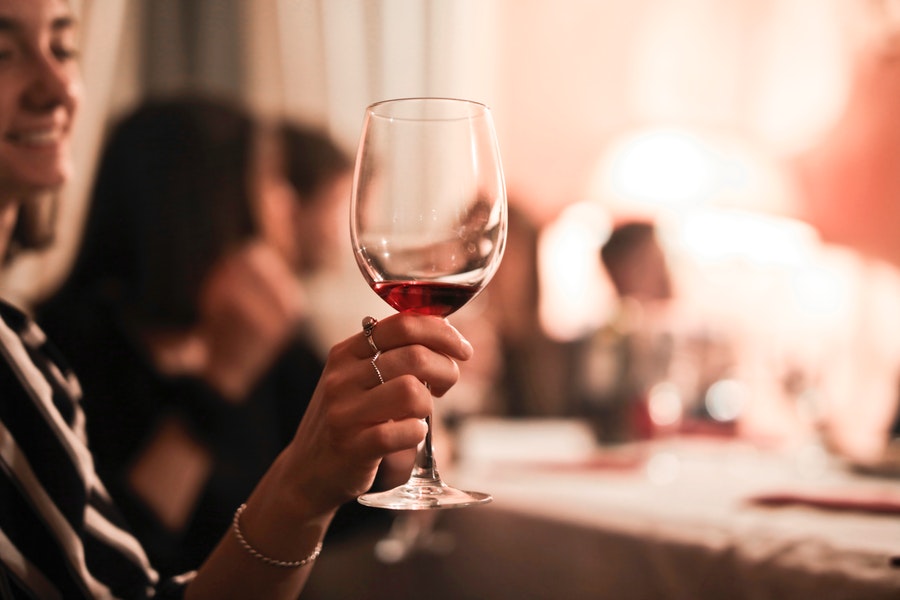 Quels vins boire avec la raclette ou fondue savoyarde ? Nos conseils